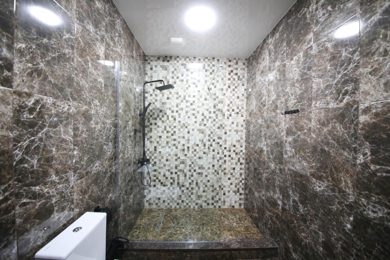 Hotel Panoramic Kutaisi Ngoại thất bức ảnh
